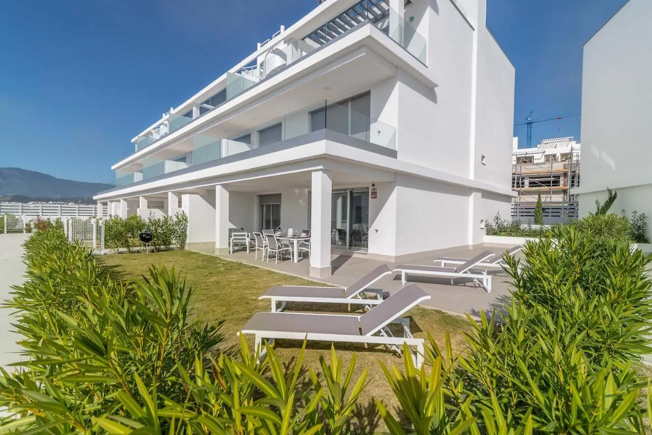 Vacation Marbella I Le Mirage Retreat, New Condo, Pool Estepona Apartment